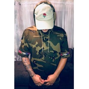 NWOT camo / army short sleeved hoodie